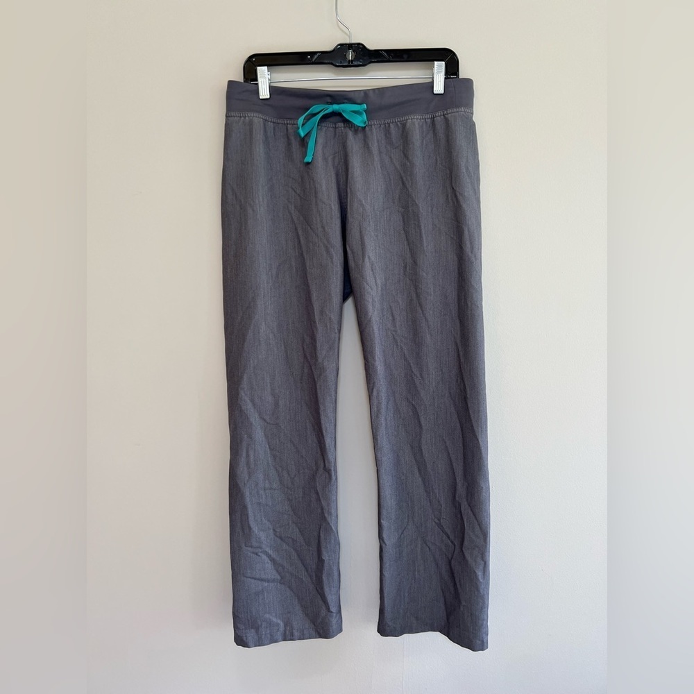 FIGS Livingston Straight Leg Basic Scrub Pants in Graphite Gray (PO #1801), M/P